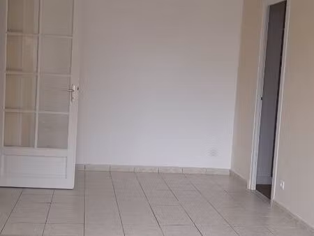 appartement 2 pièces à vendre à chalon-sur-saône - rez-de-chaussée avec cave