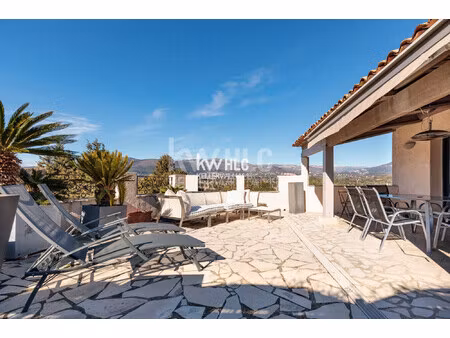 appartement-maison en toit terrasse - piscine privative