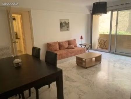 appart t2 meublé cosy de 55 m² + grand balcon + cellier, quartier recherché champs de mars