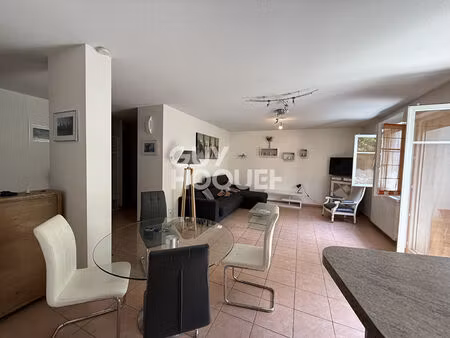 t3 meublé proche place de la ferrandière + 2 places de parking