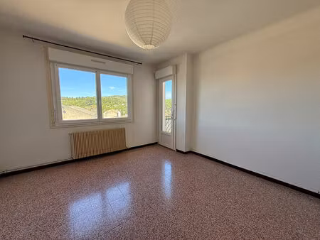 location appartement 3 pièces, 60.00m², limoux
