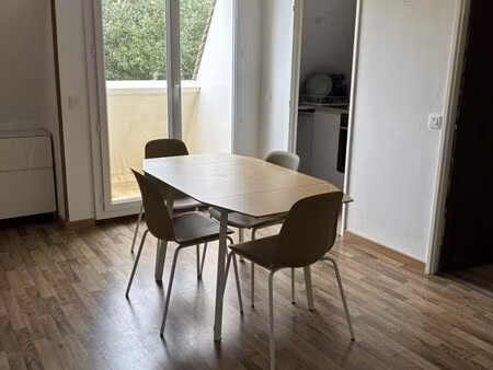 appartement 3 pièces avec balcon et parking