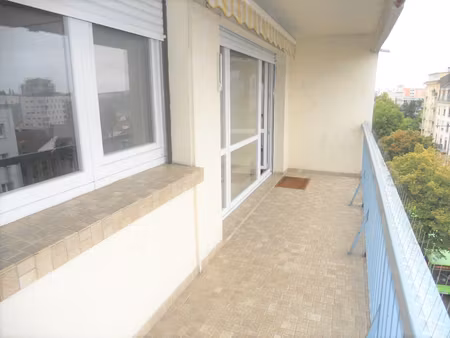 appartement 4 pièces 77 m² avec loggia cave et garage à vendre à metz sablon