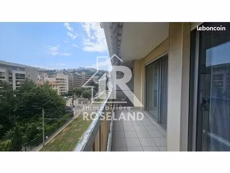 appartement 4 pièces 94 m²