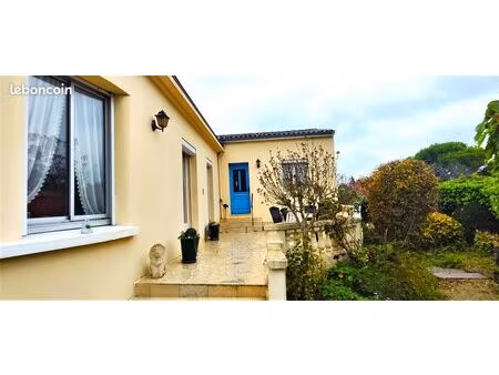 grande maison sur jardin proche du centre de saintes, non inondable