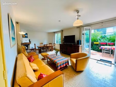 profitez d’une grande maison presque pour vous tout seul