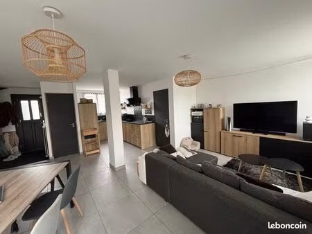 maison 4 pièces 77 m²