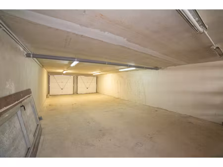 a louer grand garage narbonne