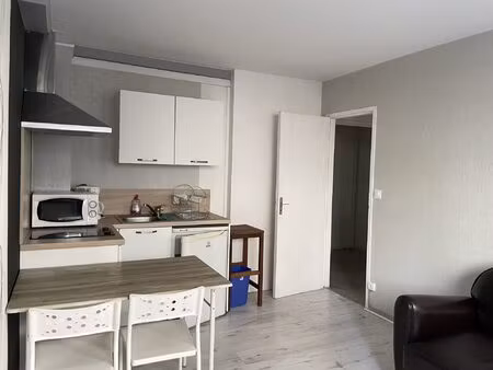 appartement t1/2 - quartier mairie - bon état