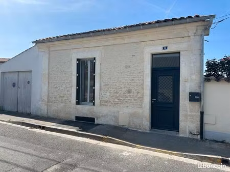 charmante maison entièrement rénovée – plein centre de cognac