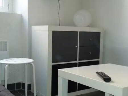 studio meublé refait à neuf cours julien