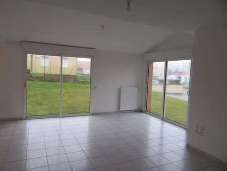 location maison à la roche-sur-yon (85000) : à louer / 88m² la roche-sur-yon