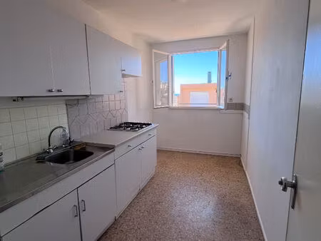 appartement 2 pièces proche centre golfe juan