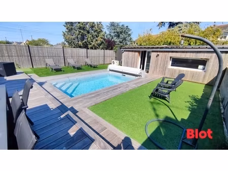 belle maison t5 avec piscine