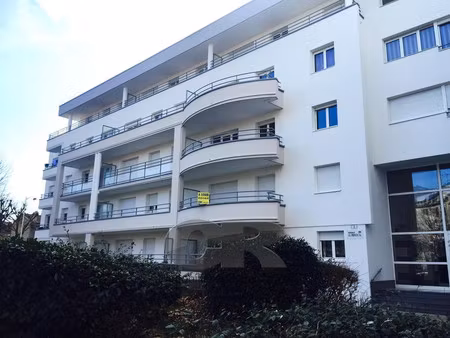 a louer studio hopital central