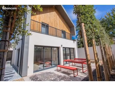 appartement 7 pièces 183 m²