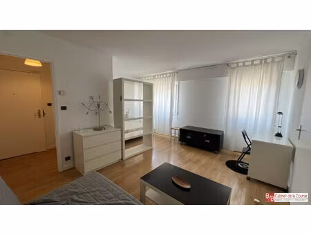 t1bis - quartier jardin public