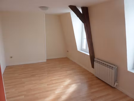location appartement 2 pièces 27m² la fleche 72200