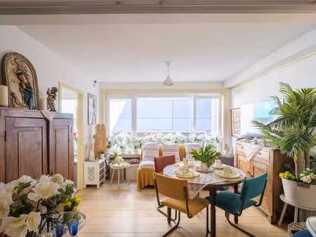 appartement d'une chambre au cœur animé de courtrai.