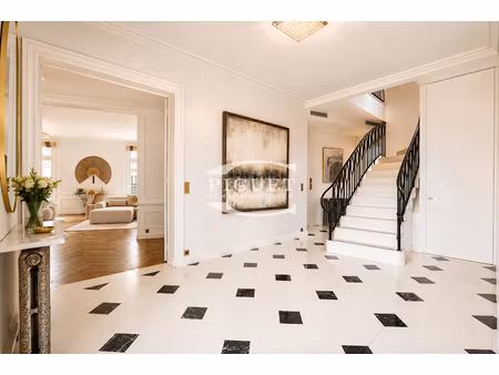 location meublée appartement 6 pièces 234 m² à paris 8ème (75008), nan €