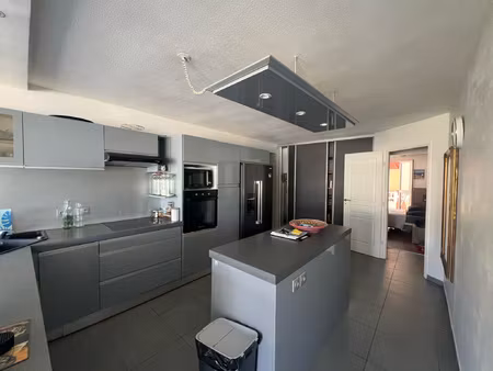 **à louer appartement meublé avec jacuzzi au gosier**