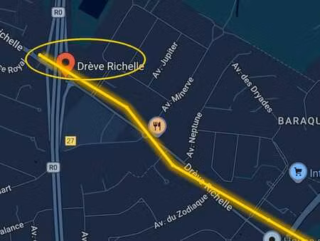local commercial drève richelle 200m2 +