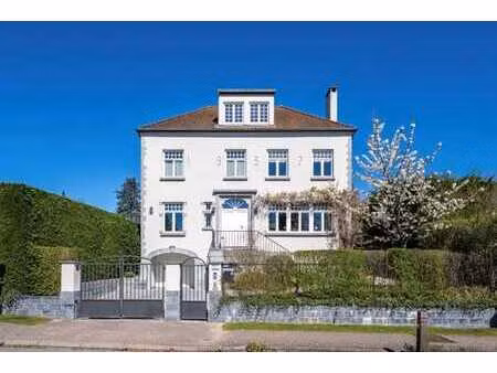 waterloo – faubourg, splendide villa (5ch/6sdb/piscine)