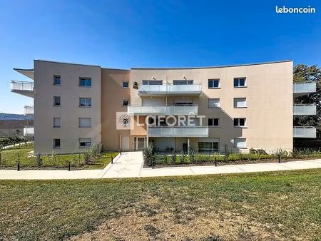 studio 1 pièce 31 m²