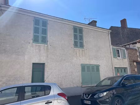 location maison 5 pièces 100 m² à la roche-sur-yon (85000)