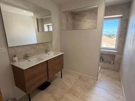 maison de village entièrement rénovée avec garage de 38 m2