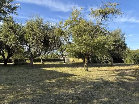 terrain 410 m² druillat