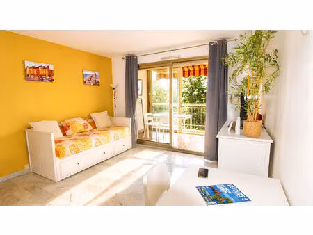 vence - studio - terrasse - cave et parking