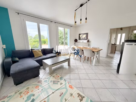 maison sur sous-sol surélevé avec fort potentiel d'évolution