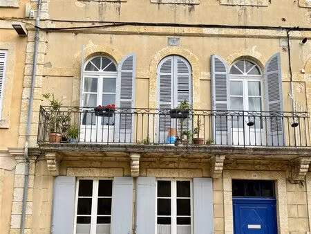 charmante maison de ville avec terrasse et garage