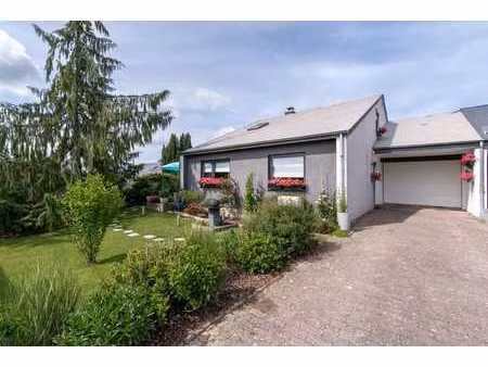freylange (arlon) – superbe maison avec piscine chauffée sur