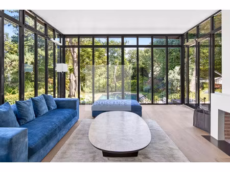maison de luxe à vendre dans le quartier merlettes
