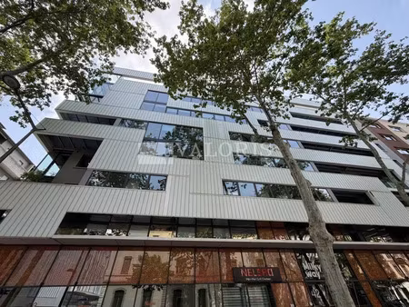 location bureau 658 m² à lyon 2 (69002)