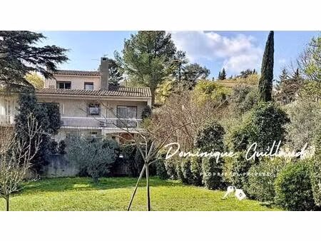 nîmes-villa 280 m² 7-pièces sur terrain de 3000 m²