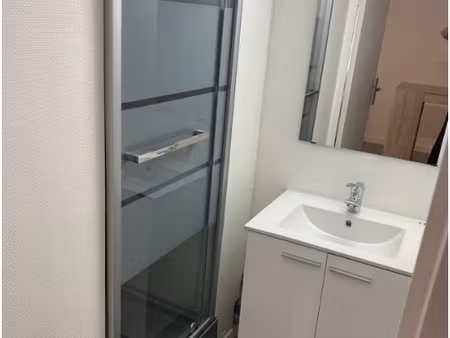 studio / 29m² / le bourget (rer b)