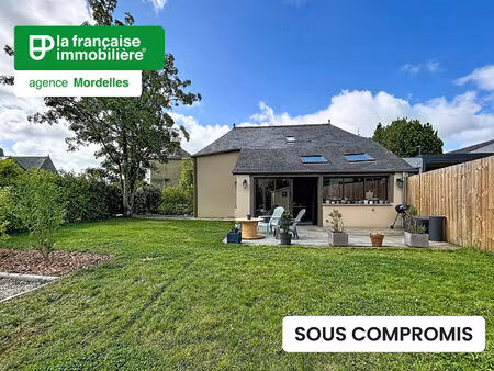 a vendre - maison de bourg rénovée - jardin