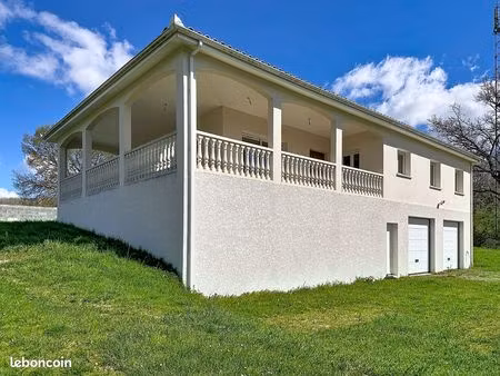 grande maison avec sous-sol