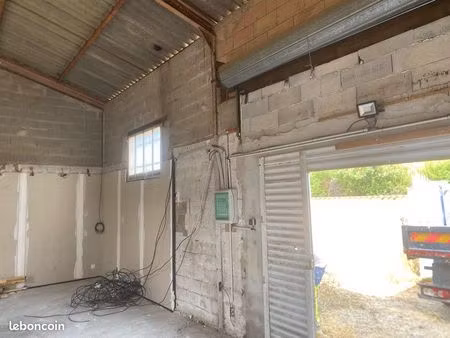 loue hangar