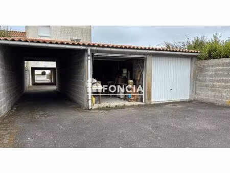 les sables d'olonne - garage individuel - idéal pour stationnement ou stockage