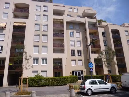 t2 - 69003