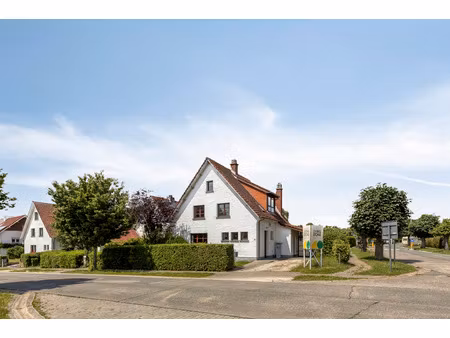 huis te koop in dilbeek met 4 slaapkamers