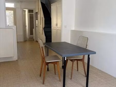 maison de ville à louer