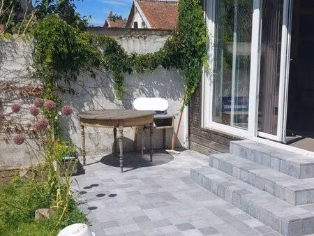 vend maison cachet