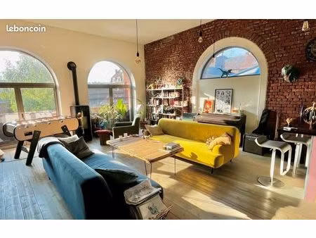 ? superbe loft atypique 180m² - toit-terrasse 70m² & garage 40m² - limite croix / parc bar