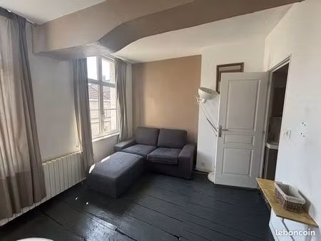 ? studio meublé 27 m² - centre valenciennes – 600 cc