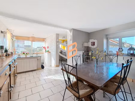 maison de village dans quartier calme à crusnes